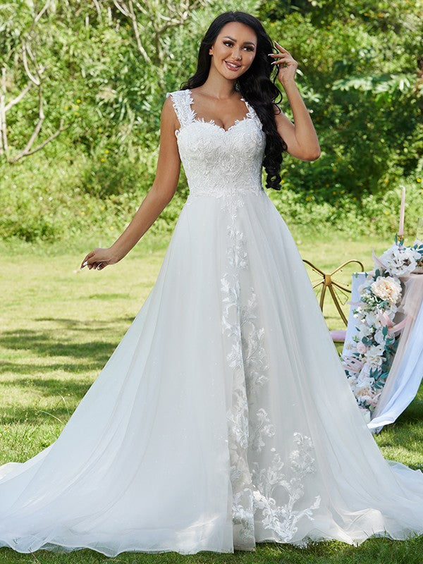 Wholesale A-Line/Princess Lace Applique Sweetheart Sleeveless Sweep/Brush Train Wedding Dresses